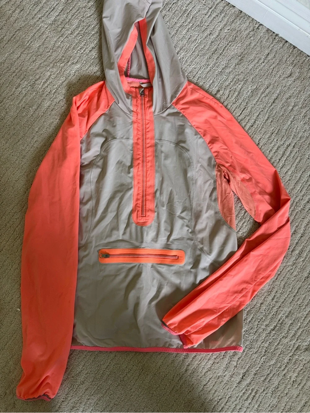lululemon athletica Coral Sleeve Taupe Hooded Jacket